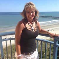 Theresa Peek Photo 10