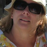 Elizabeth Flanagan Photo 10