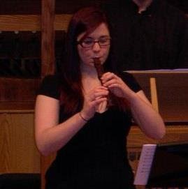Sarah Langdon Photo 26