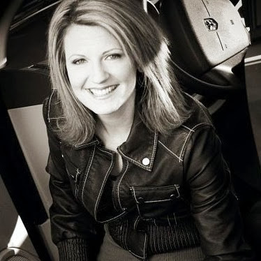 Angela Floyd Photo 35