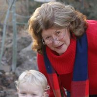 Jeanie Swain Photo 4