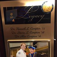 Steve Compton Photo 35