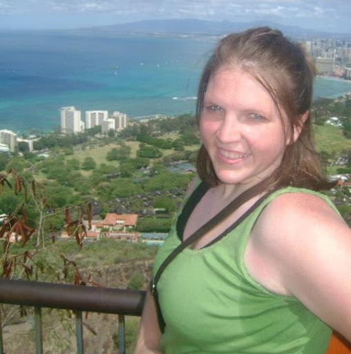 Julia Mcneal Photo 2