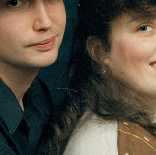 Paula Ferguson Photo 25