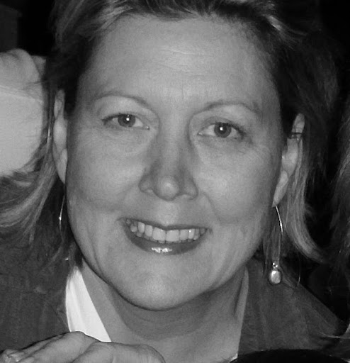 Anne Marshall Photo 31