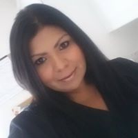 Lisa Hernandez Photo 37