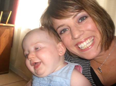 Michelle Elliott Photo 29