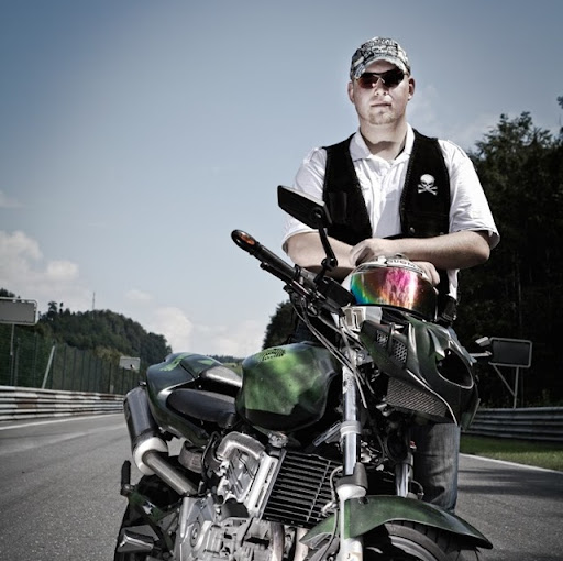 Thomas Gruber Photo 41