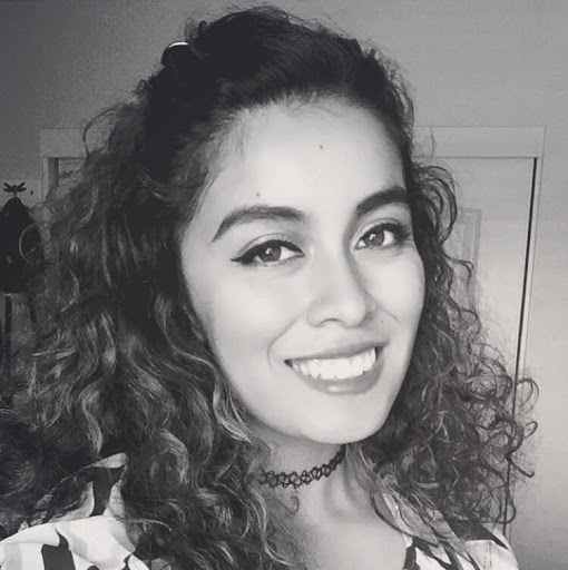 Jenny Romero Photo 36