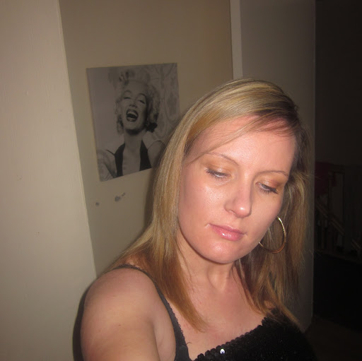 Debbie Daly Photo 6