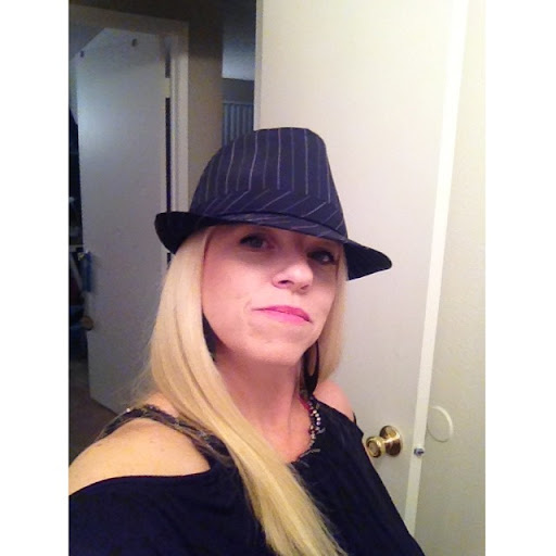 Melissa Janssen Photo 25
