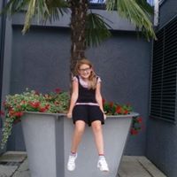 Jessica Steiner Photo 6