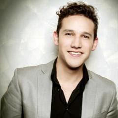 Mauricio Garcia Photo 10