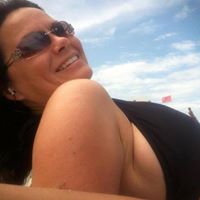 Laura Clemons Photo 18