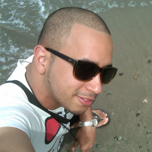 Mario Flores Photo 15