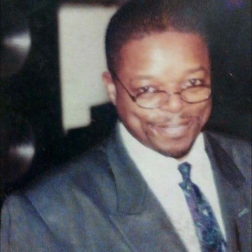 Bobby Pope Photo 30