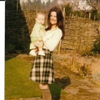 Catherine Peters Photo 35