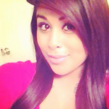 Janet Molina Photo 12