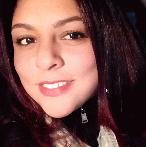 Roberta Dias Photo 19