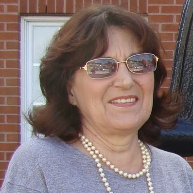 Brenda Thacker Photo 21