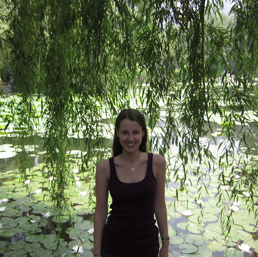 Amy Fowler Photo 50