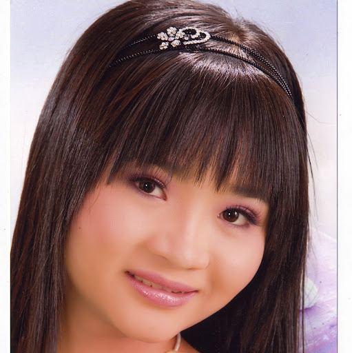 Linda Trinh Photo 29