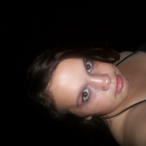 Amanda Pearce Photo 41