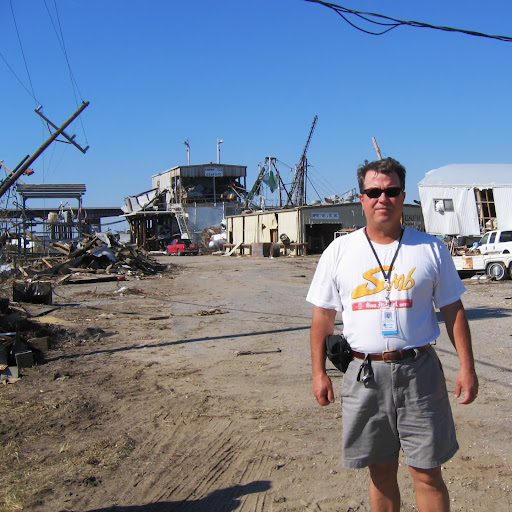 Christopher Wells Photo 31