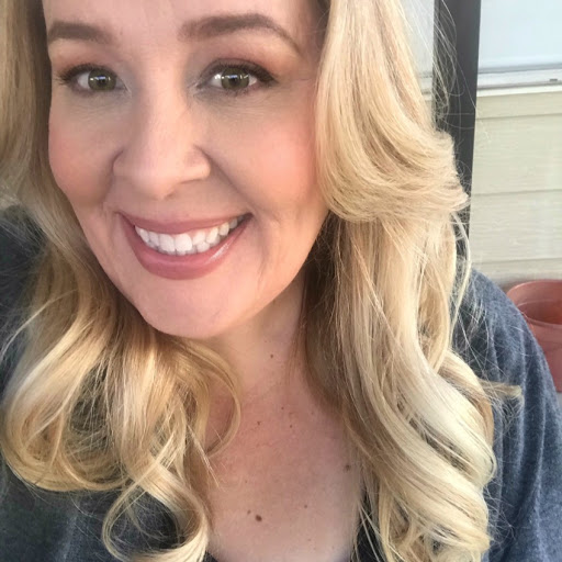 Melanie Gonzalez Photo 18