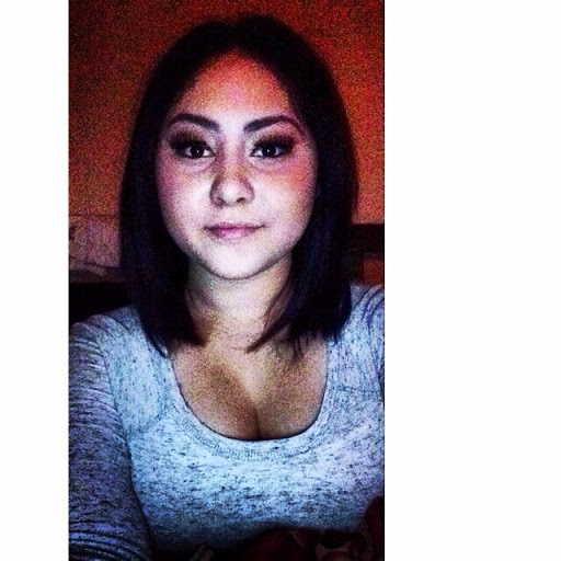 Kimberly Hernandez Photo 14