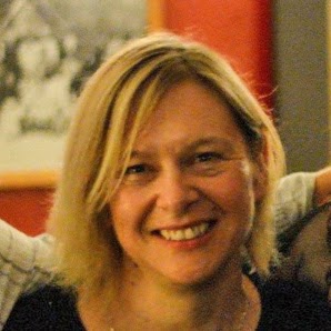 Rachel Lewis Photo 30