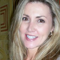 Kathleen Schneider Photo 37