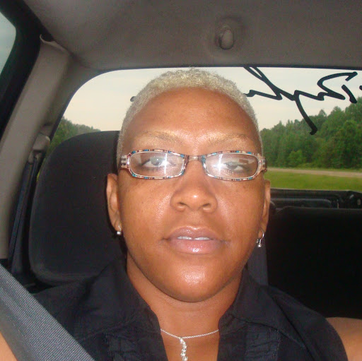 Stephanie Hinton Photo 3