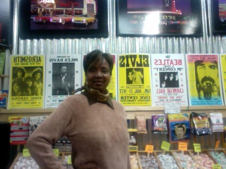 Bobbie Hayes Photo 25