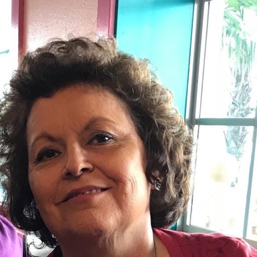 Patricia Espinoza Photo 33