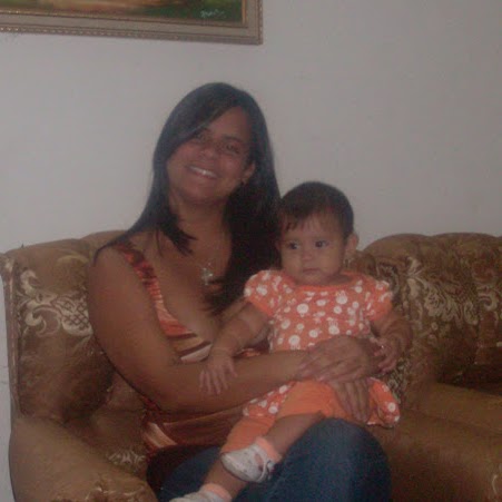 Kelly Alvarado Photo 37