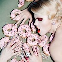 Sara Stoddard Photo 21