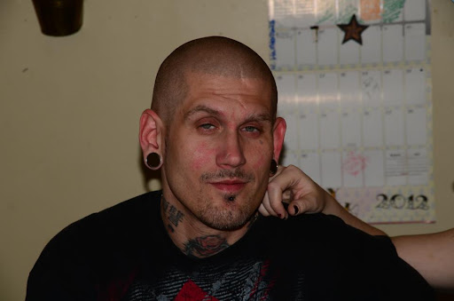 Daniel Compton Photo 33