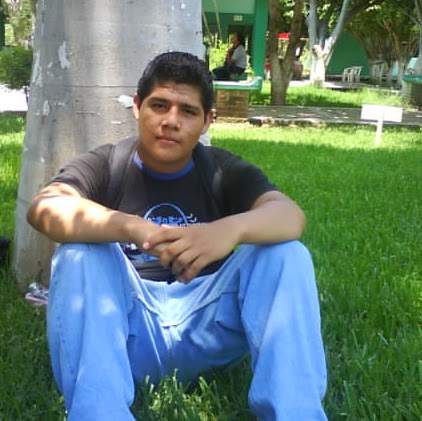Irwin Gomez Photo 3
