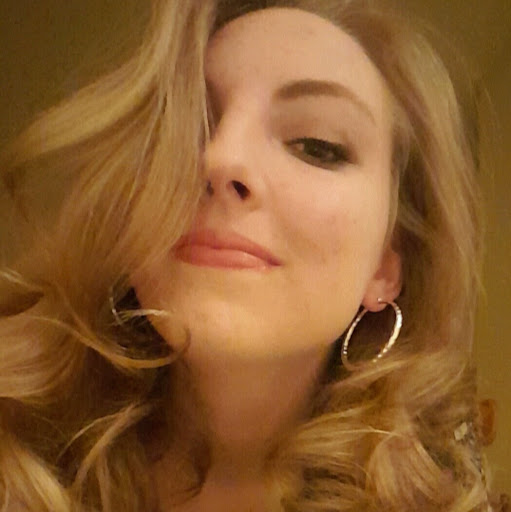 Emma Sharp Photo 11