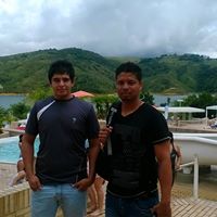 Alexander Gomes Photo 4
