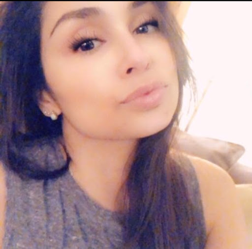 Rachel Garcia Photo 32