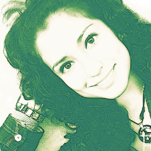 Karina Gonzalez Photo 9