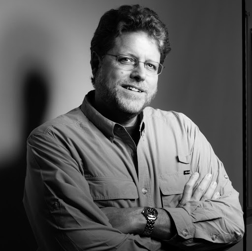 Eric Strauss Photo 47