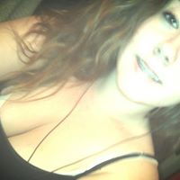Alyssa Devlin Photo 7