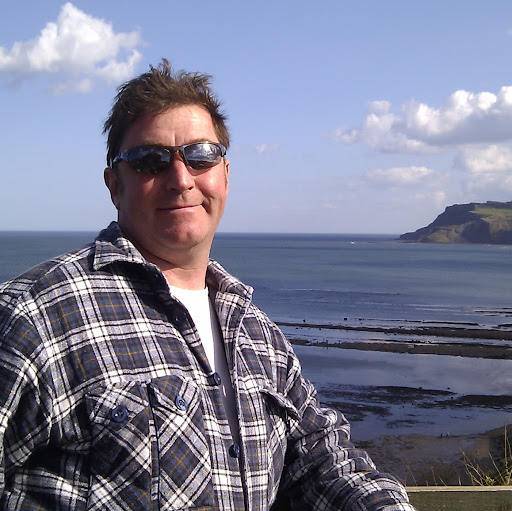 Jerome Moore Photo 19