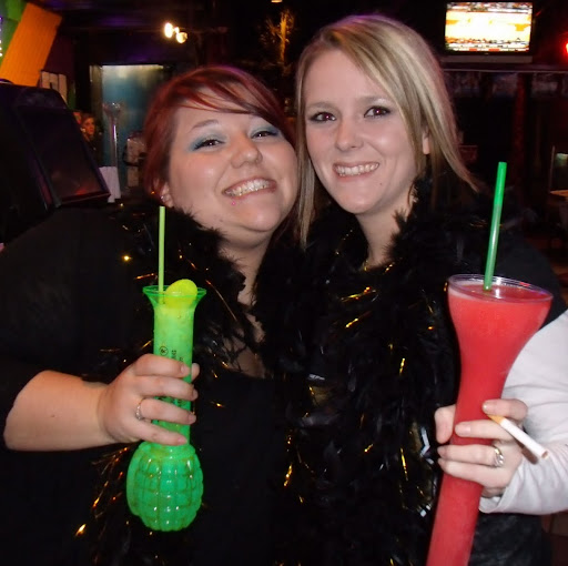 Michelle Rowe Photo 35
