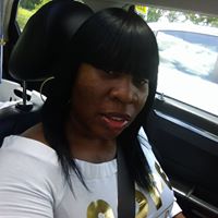 Renee Thompson Photo 34
