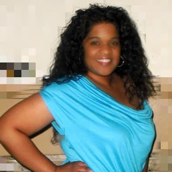 Victoria Martinez Photo 7