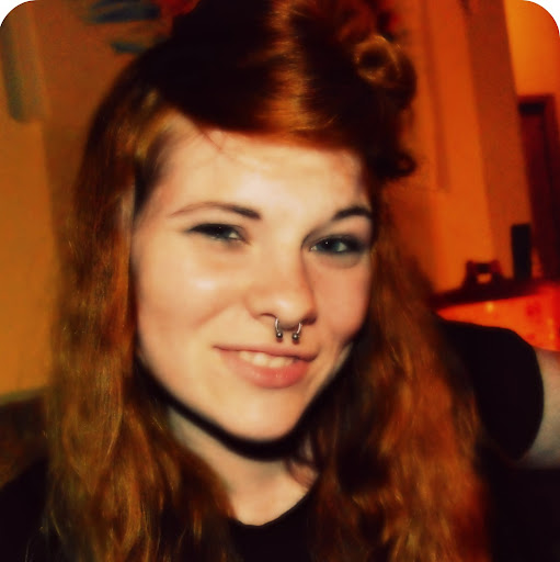 Rachel Everett Photo 10
